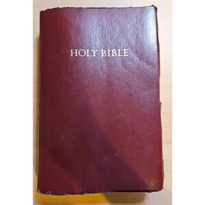 Thomas Nelson KJV Holy Bible Giant Print Red Letter Ed w/Concordance Leather